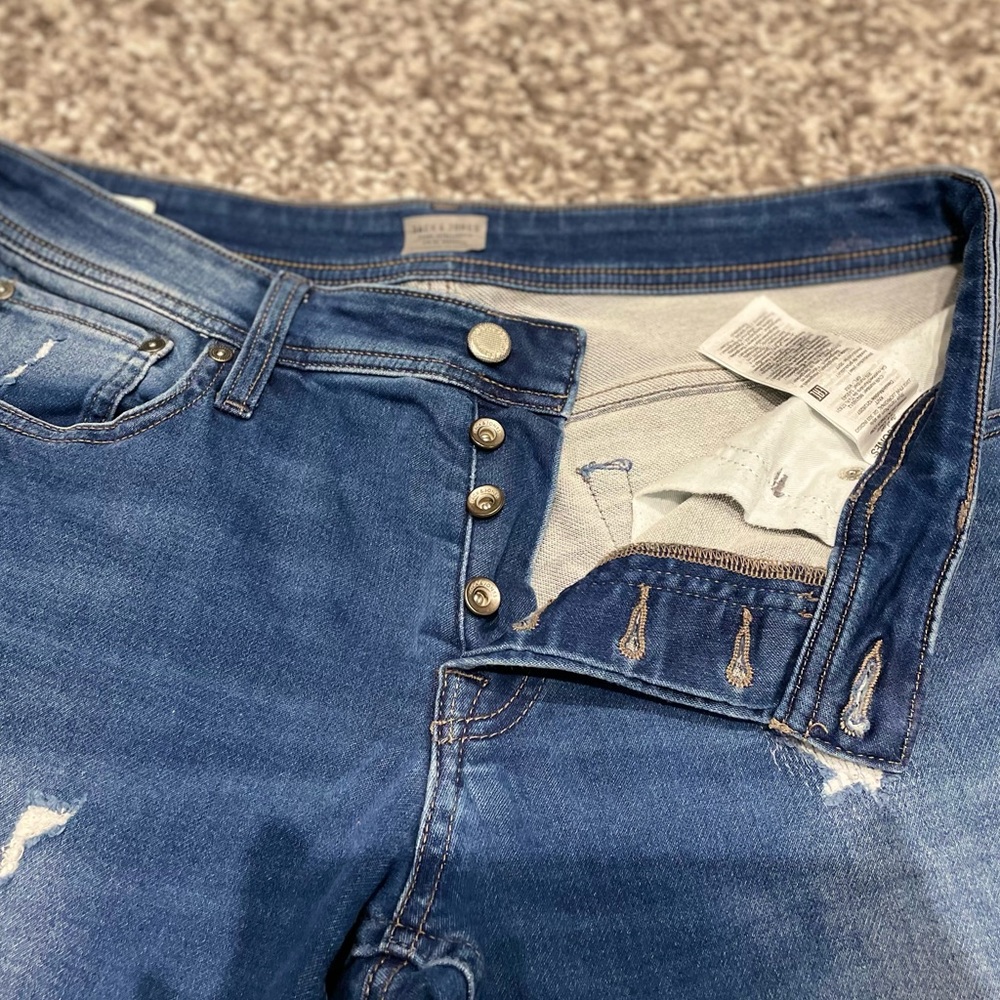 Jack & Jones Distressed Blue Jean - Picture 5 of 10